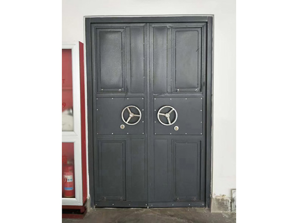 钢质泄爆门说明：