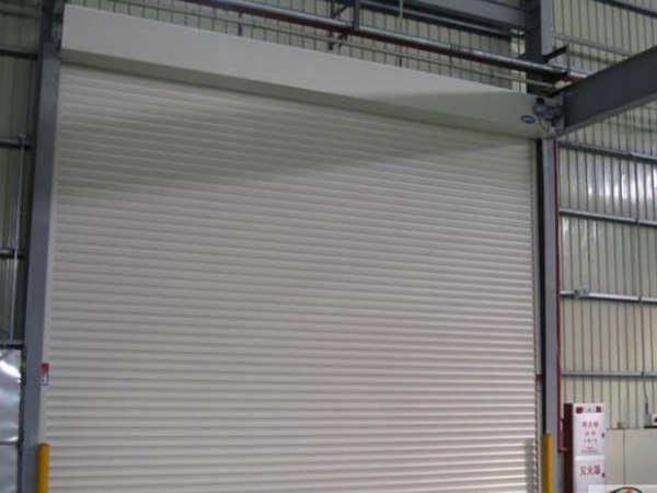 抗风卷帘门组成